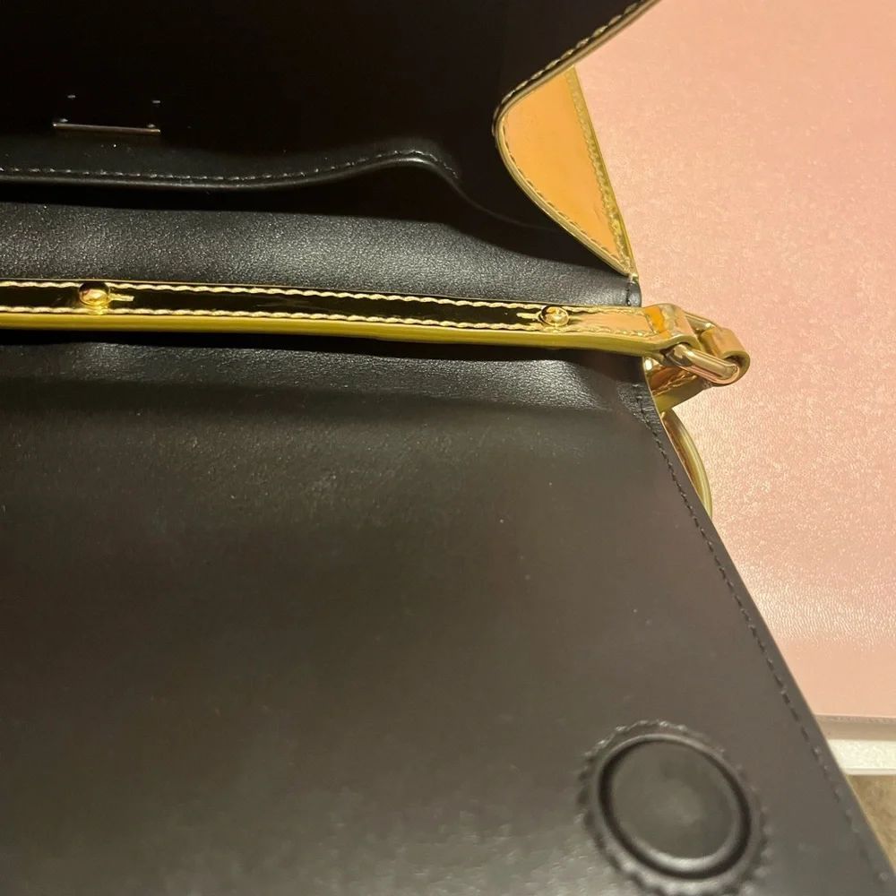 Dolce & Gabbana Mirrored WOC - Picture 3 of 5